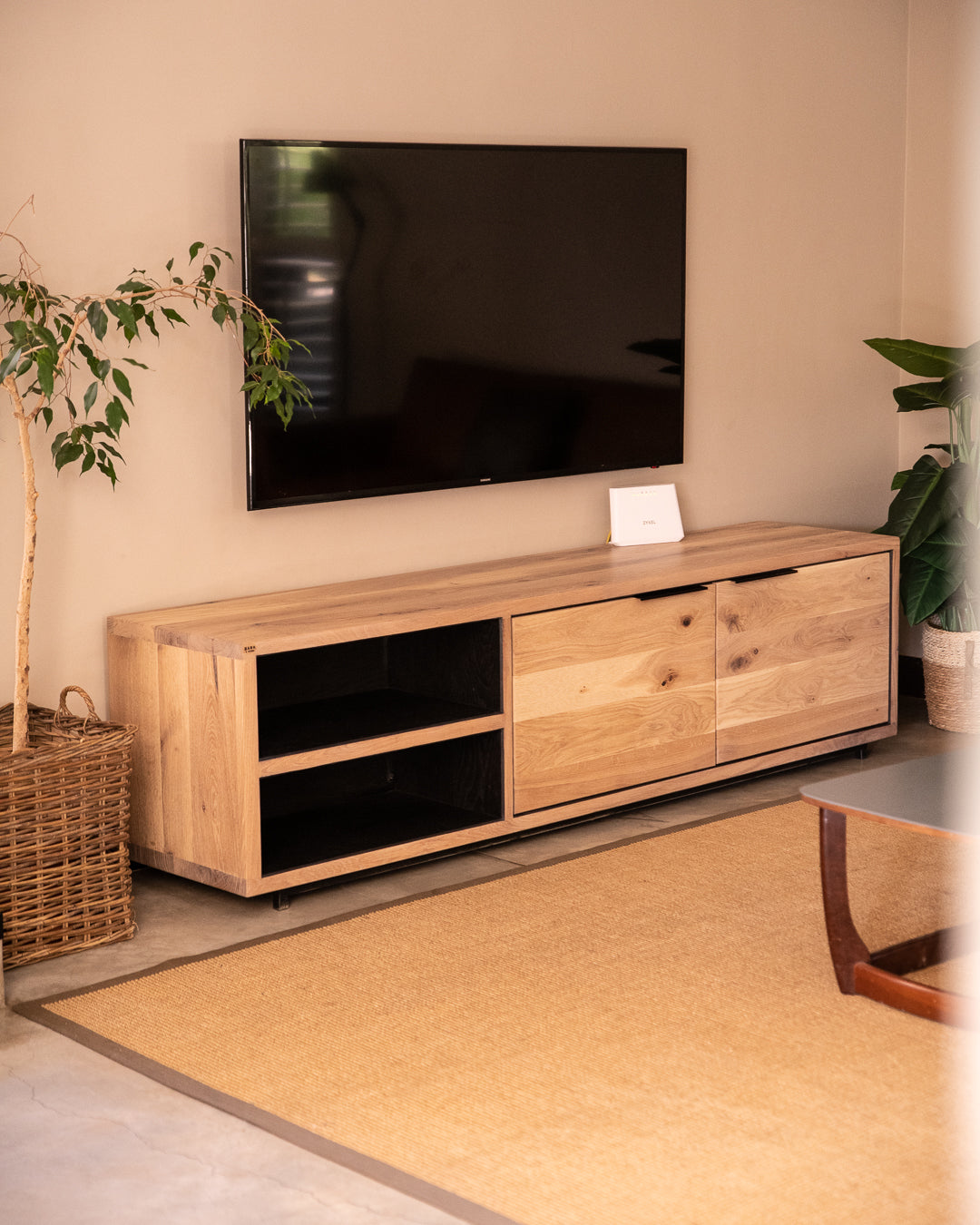 Amorie TV Unit