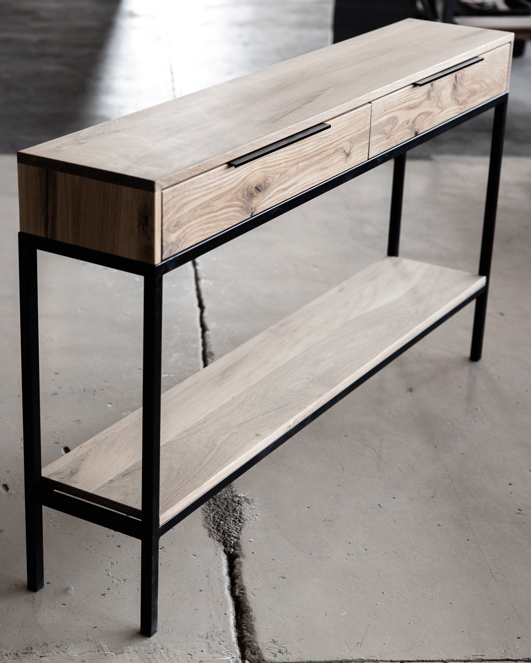 Amorie Console