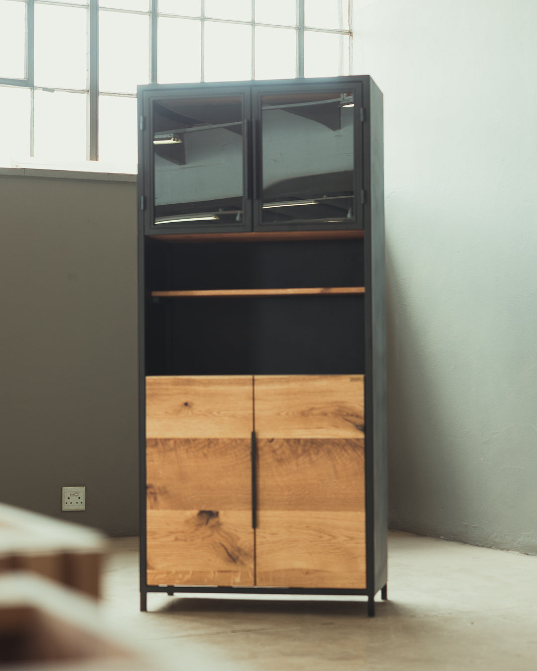 Innosteel Cabinet with cupboard