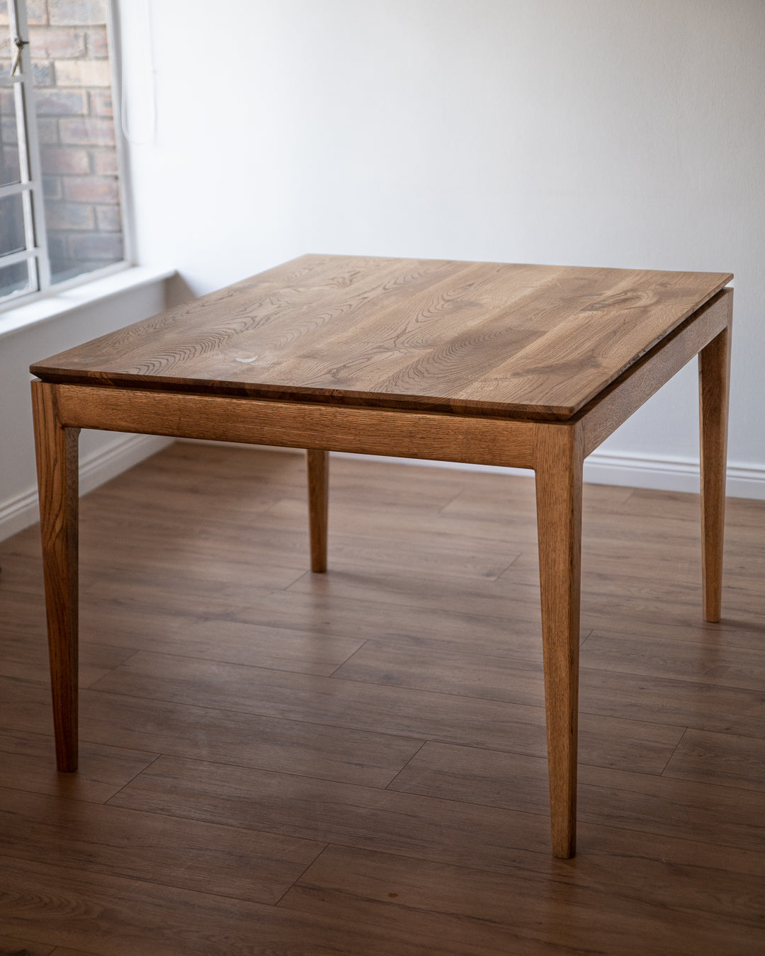 Minimalist Table