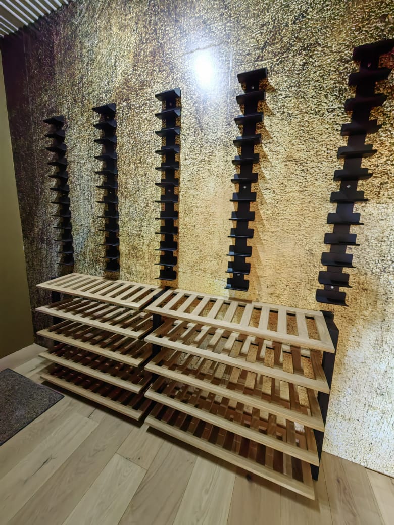 Everet Wine Installation