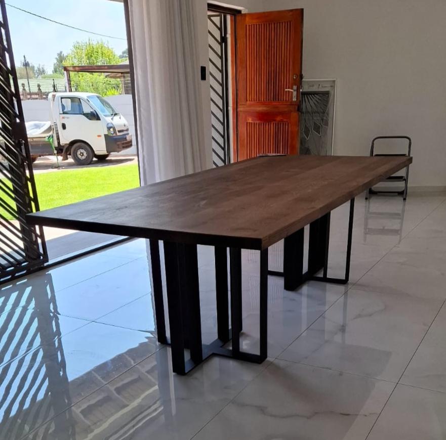 Bond Dining Table