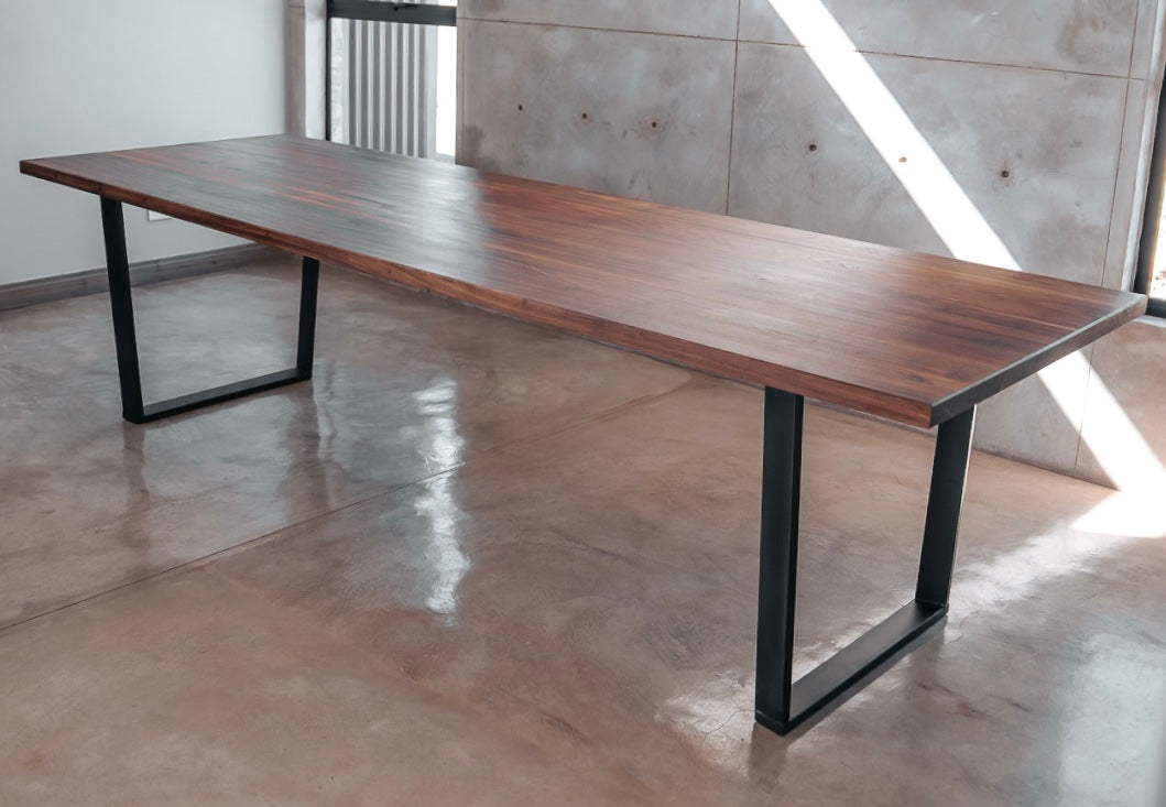 Gomes Dining Table